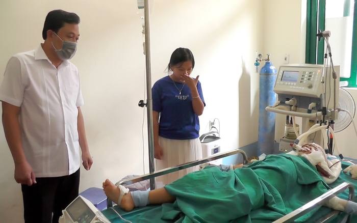 Hai ông cháu nằm bất tỉnh với nhiều vết thương trên cơ thể, nghi bị sát hại Ảnh 2