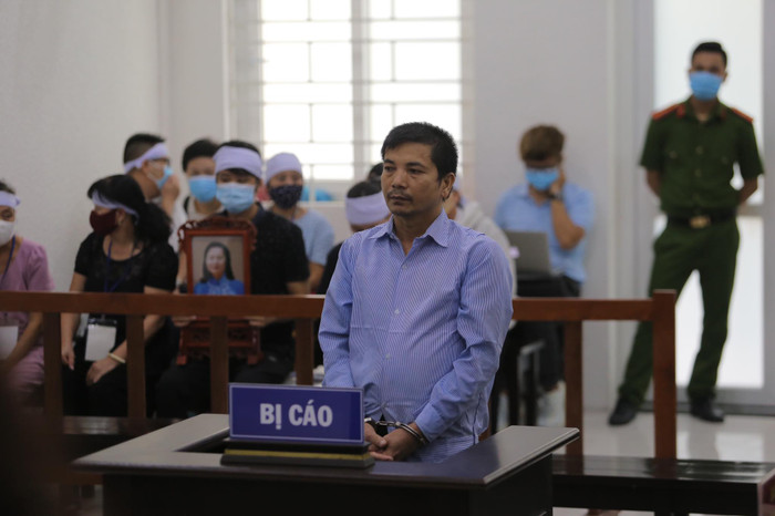 Tuyên án tử hình người chồng chặt xác phi tang nữ chủ chuỗi nhà nghỉ xuống sông Đuống Ảnh 5