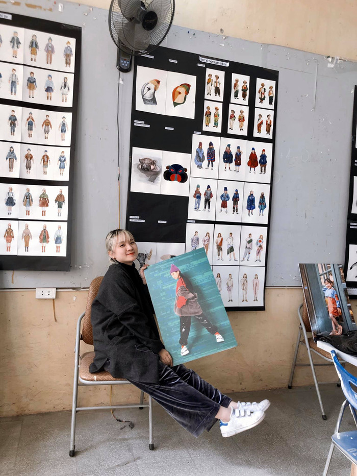 Nữ sinh gây 'sốt' CĐM khi đứng chụp cùng siêu xe của 'Batman' trước cổng trường ĐH Kiến Trúc Hà Nội Ảnh 10