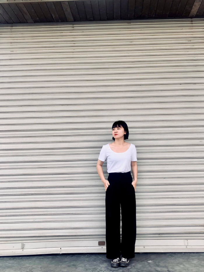 Nữ sinh gây 'sốt' CĐM khi đứng chụp cùng siêu xe của 'Batman' trước cổng trường ĐH Kiến Trúc Hà Nội Ảnh 17