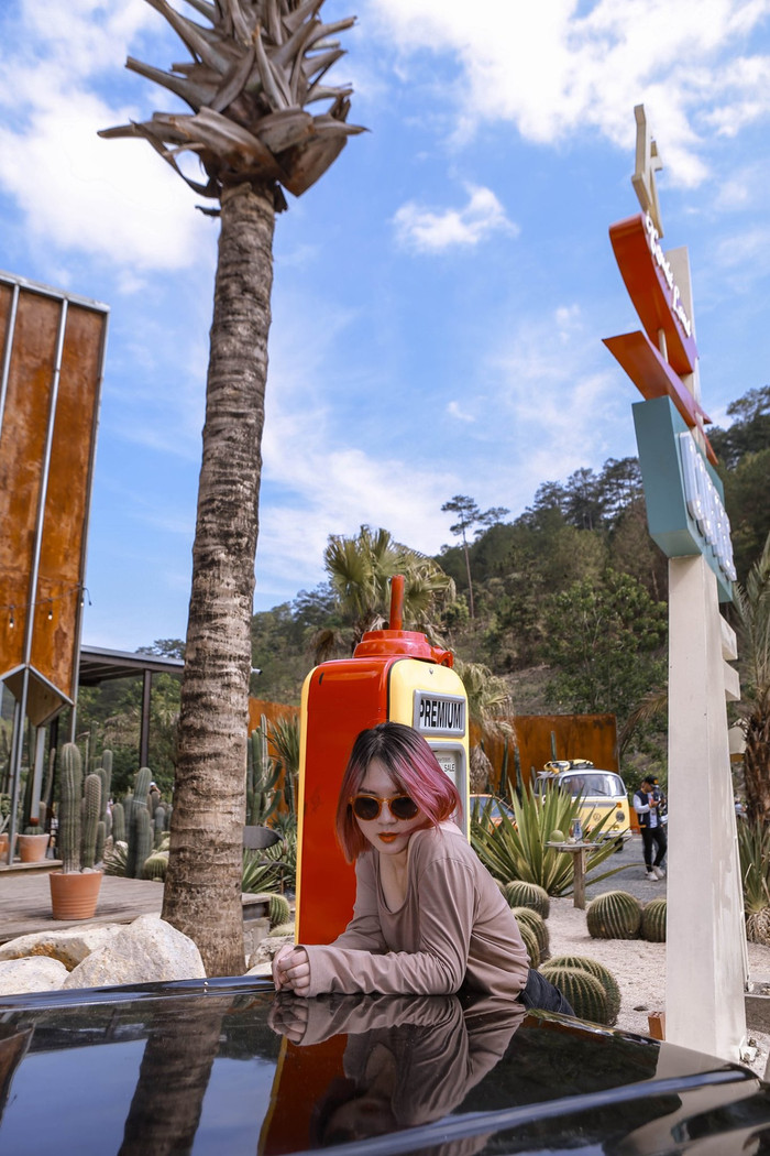 Nữ sinh gây 'sốt' CĐM khi đứng chụp cùng siêu xe của 'Batman' trước cổng trường ĐH Kiến Trúc Hà Nội Ảnh 14