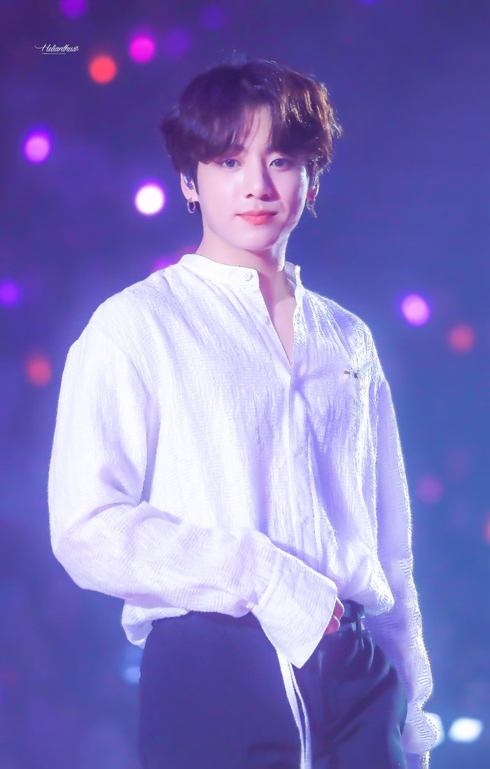 Jungkook (BTS) tuổi 24: #1 Billboard Hot 100 và hàng loạt những món quà ý nghĩa khác trong ngày sinh nhật Ảnh 11