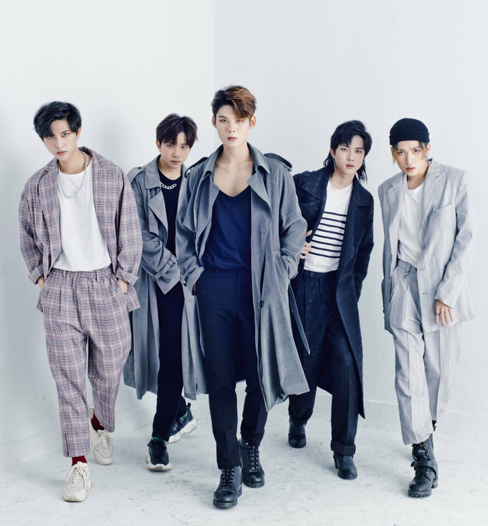 Xỉu ngang xỉu dọc ngắm Uni5 khoe body 'múi nào ra múi nấy' trong loạt ảnh quảng bá trước thềm comeback Ảnh 12