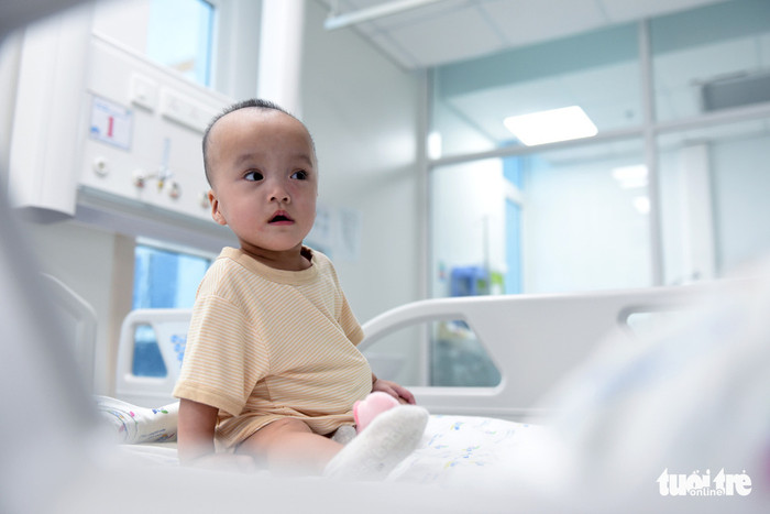 Tin vui: Trúc Nhi - Diệu Nhi đã có thể tự ngồi, được tập tăng sức cơ để chuẩn bị tập đi Ảnh 4