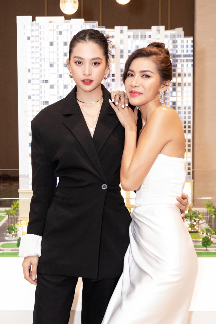 Diện nguyên cây đen nổi bật, hoa hậu Tiểu Vy hớp hồn fan với phong cách menswear lạnh lùng cá tính Ảnh 10