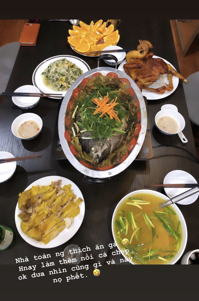 Riêng khoản bày biện, trang trí các món ăn thì dân tình cũng phải học hỏi Thu Hoài dần dần nhé!