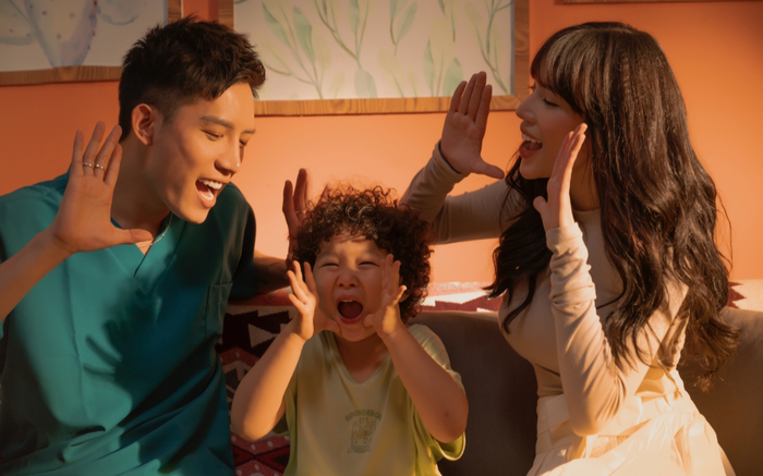 Anh Tú - LyLy gây xúc động khi hát về sự hy sinh thầm lặng của những 'anh hùng chống dịch' tại tuyến đầu Đất nước Ảnh 2