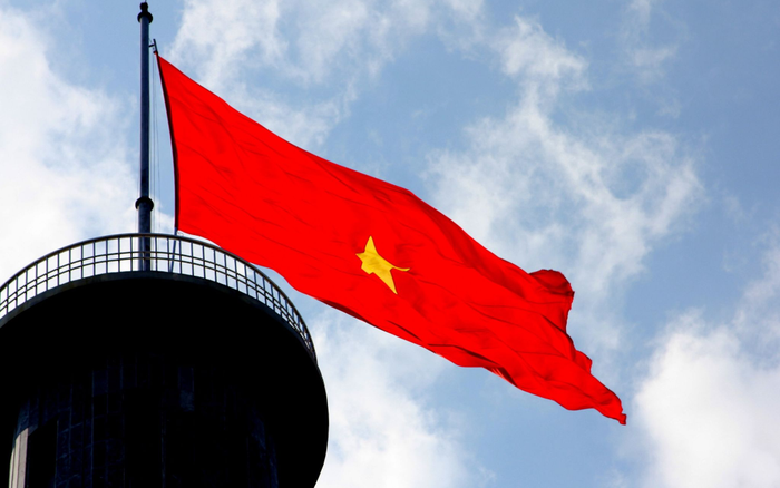 Chuyện nhà nghề của gia đình 3 đời may cờ Tổ quốc, từng may lá cờ 54 mét vuông tung bay trên đỉnh Lũng Cú Ảnh 2