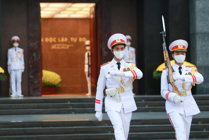 Ngày 2/9/1945, tại quảng trường Ba Đình lịch sử, Chủ tịch Hồ Chí Minh, người lãnh tụ vĩ đại của dân tộc Việt Nam, đã đọc bản Tuyên ngôn Độc lập khai sinh ra nước Việt Nam Dân chủ Cộng hoà. Tuyên ngôn Độc lập bất hủ ngày 2/9/1945, đã mở ra một kỷ nguyên mới cho dân tộc Việt Nam.