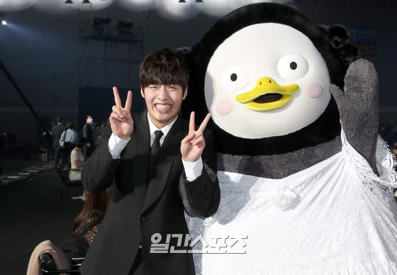 Pengsoo và Kang Ha Neul.