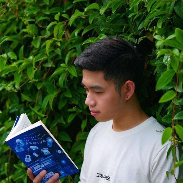 Nam sinh xuất hiện trên bìa sách giáo khoa Giáo dục công dân lớp 8 giờ ra sao? Ảnh 6