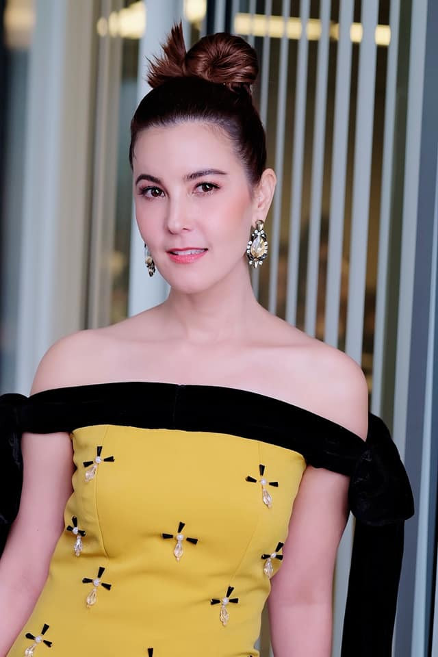 Phim vận vào đời thực, nữ diễn viên Tanya Tanyares tuyên chiến với 'con giáp thứ 13' lộng hành, 'đánh ghen' cực văn minh và thâm thúy Ảnh 2