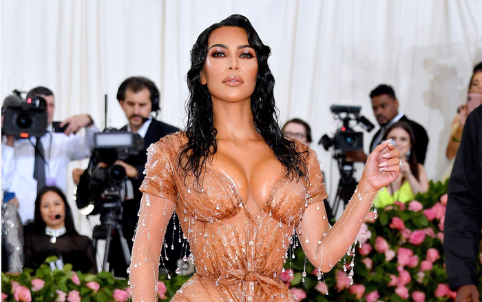 8 câu chuyện 'dở khóc dở cười' sau những chiếc váy huyền thoại của sao Hollywood Ảnh 2