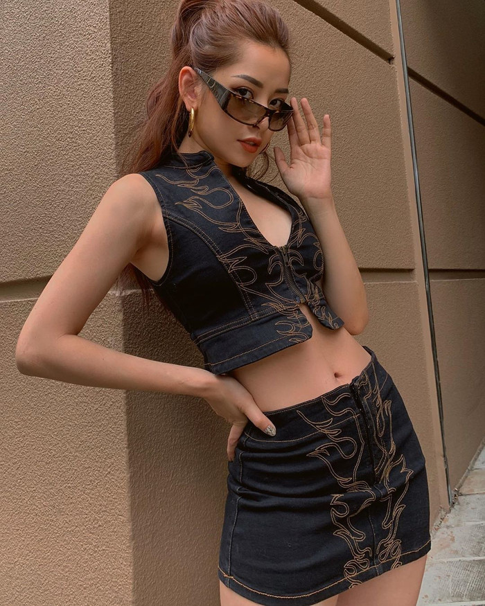 Dáng vóc không chỉ quyến rũ mà còn hết sức cao tay trong khâu ăn mặc, chẳng trách vì sao, Chi Pu luôn tạo được sức hút riêng cho bản thân. 