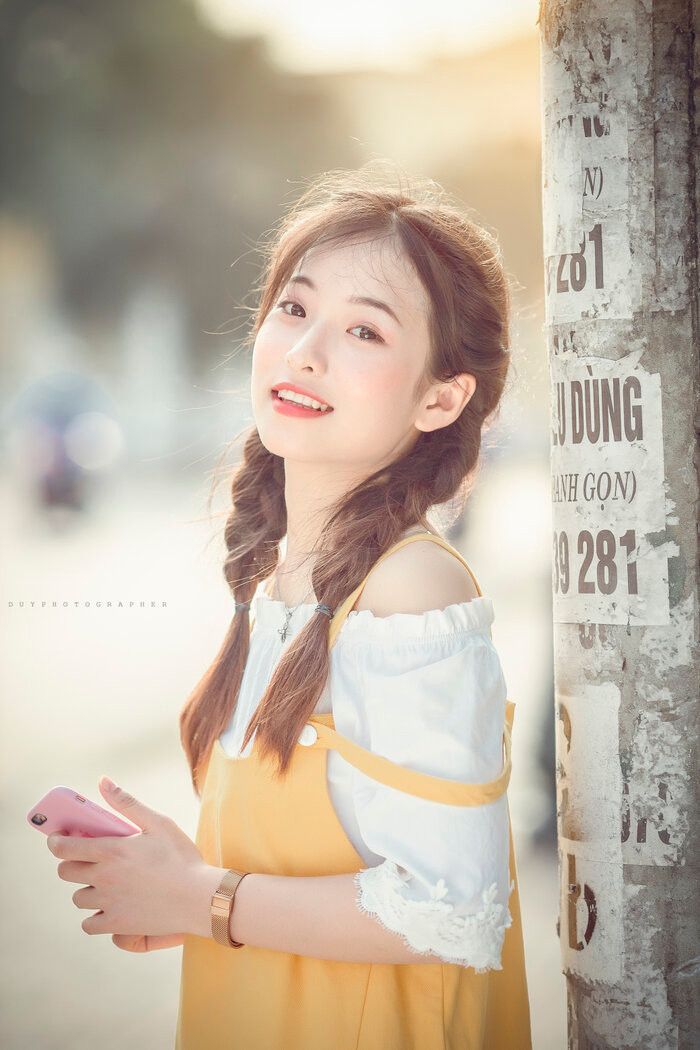 Nữ sinh xinh đẹp - Bùi Thị Lan. 