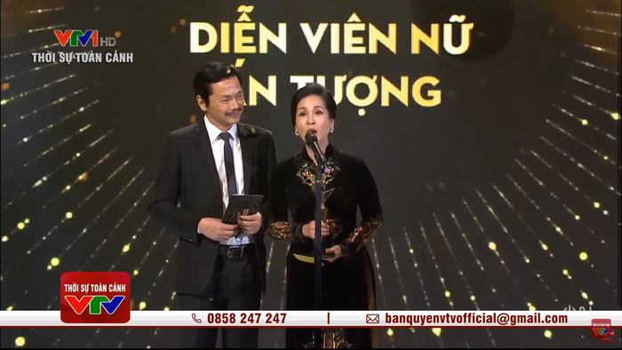 VTV Awards 2020: Hồng Diễm - Xuân Nghị bật khóc khi đoạt giải 'Nam - nữ diễn viên ấn tượng' Ảnh 20