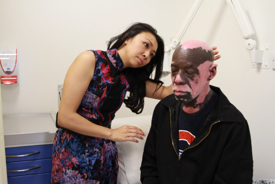 Cũng theo bác sĩ Wong, gần đây Neil vừa trải qua một ca phẫu thuật cắt bỏ khối u ở thận. 