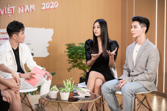 Phản ứng của Đỗ Mỹ Linh - Trần Tiểu Vy ngầm xác nhận có người yêu: Nam thần không phải Đức Phúc hay Erik Ảnh 4