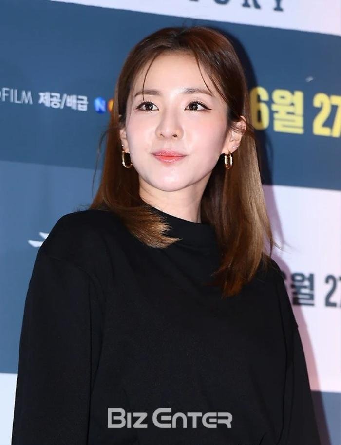 Sandara Park tiết lộ chỉ hẹn hò với người nổi tiếng và chia sẻ về những lần hẹn hò bí mật Ảnh 3