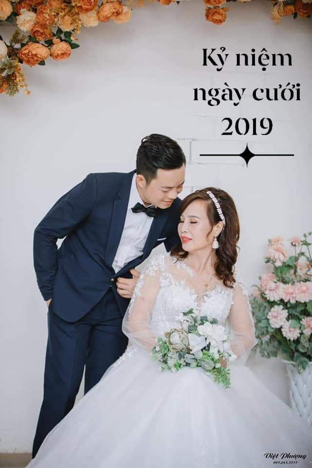 'Cô dâu 62 tuổi' khoe ảnh hôn môi chồng kỉ niệm 2 năm ngày cưới Ảnh 5