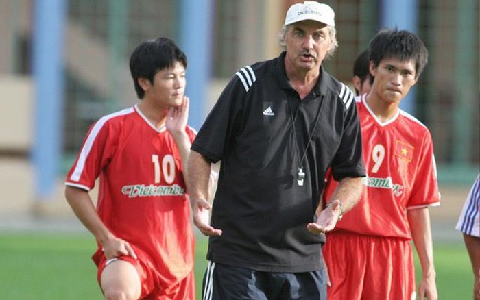 'Học trò Văn Quyến xin tạm biệt Thầy' Ảnh 2