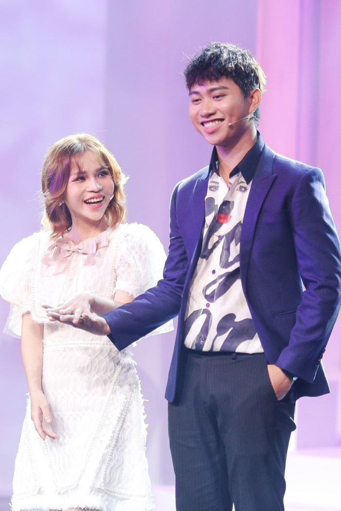 Ngọc Bích và Hoài Giang quyết định hẹn hò sau chương trình Chân Ái