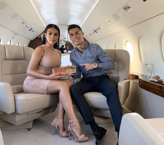 Cuộc gặp gỡ với 'Hoàng tử' Ronaldo đã thay đổi cuộc đời 'Cô bé lọ lem' Georgina.