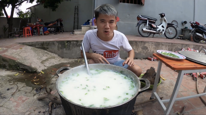 Sở TT&TT Bắc Giang mời con trai bà Tân Vlog lên làm việc Ảnh 3