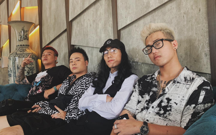 Đang là đối thủ tại King of Rap 2020, LocoBOIZ bất ngờ tung sản phẩm mới với tinh thần 'mãi mãi là anh em' Ảnh 2