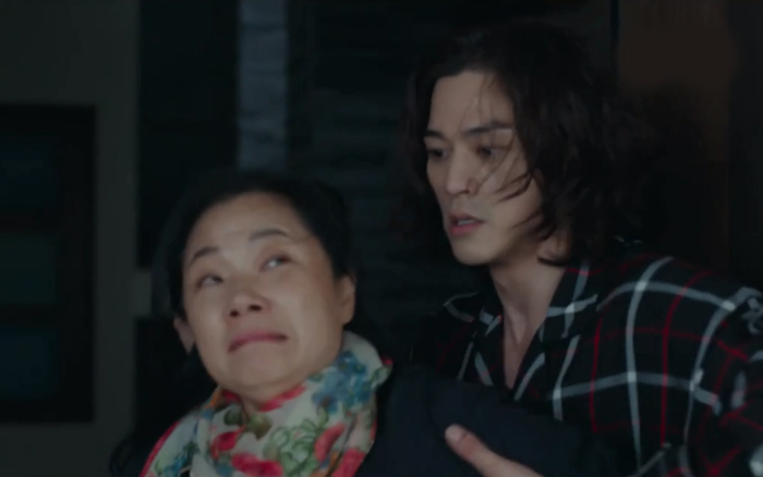 Tập 24 'Hoa của quỷ': Lại thêm một người nữa phải bỏ mạng Ảnh 2