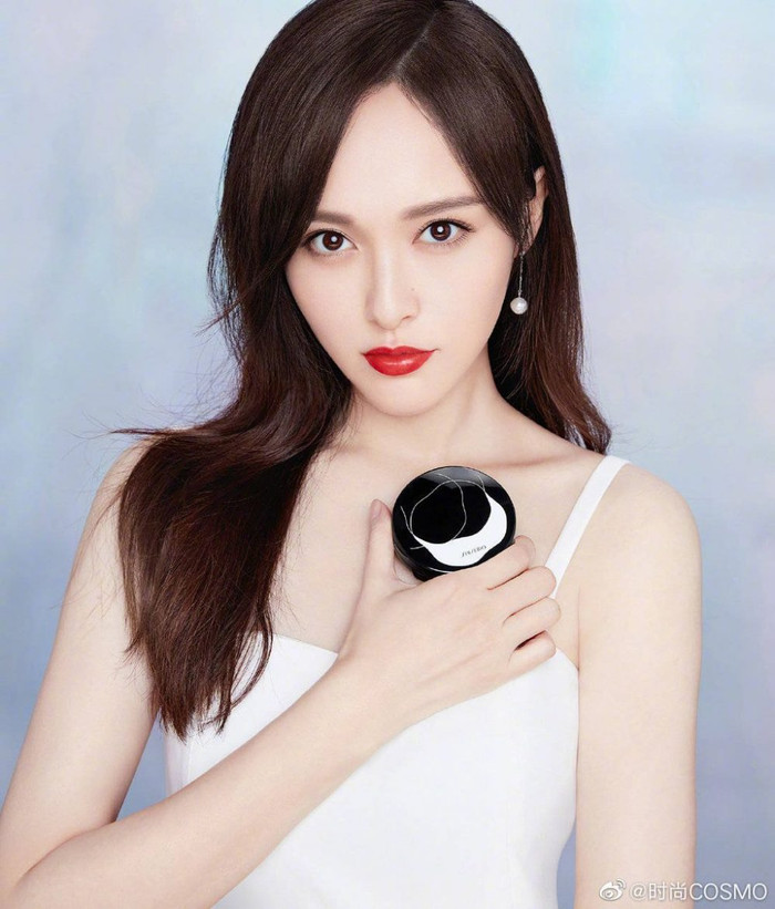 8. Đường Yên: Khi đóng Tiên kiếm kỳ hiệp 3, Đường Yên rất được yêu thích nhưng theo thời gian, các vai diễn mà cô nhận không được đánh giá cao. Hiện tại, Đường Yên không gây chú ý bởi sự nghiệp mà là cuộc hôn nhân với La Tấn.