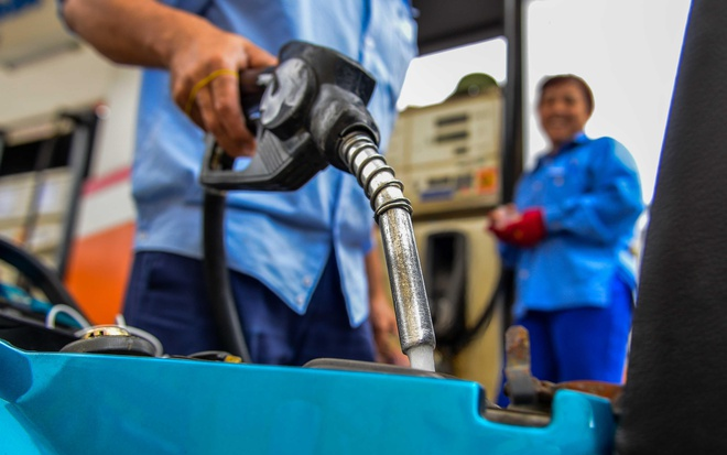 Giá xăng giảm từ 15h hôm nay, lần đầu tiên sau hơn 4 tháng Ảnh 2