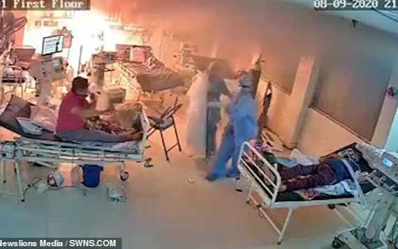 Máy thở bệnh nhân COVID-19 bất ngờ bốc cháy ngùn ngụt Ảnh 2