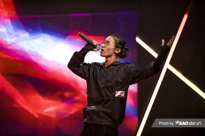 CJay tiến bộ vượt bậc vẫn bại trận, Chị Cả xuất sắc ôm trọn 57 triệu đồng ung dung vào Top 40 King Of Rap Ảnh 6