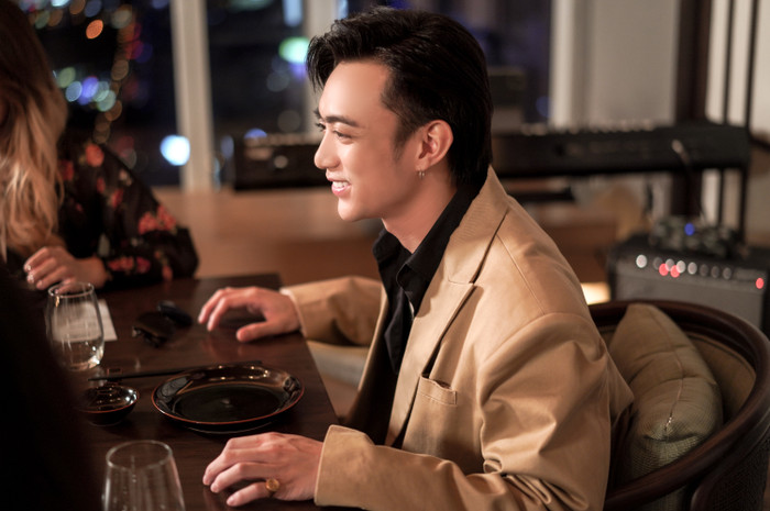 Soobin Hoàng Sơn làm tiệc sinh nhật với FC cùng 1 khách mời đặc biệt là vợ chồng con gái của đại gia Minh Nhựa Ảnh 4