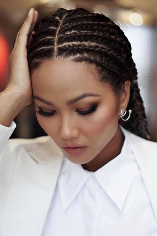 Mặc bao lần khóc thét đau đớn khi tháo gỡ, H'Hen Niê vẫn mê mốt tóc tết chân rết Ảnh 5