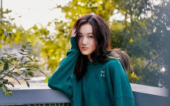 Lý Yên - Con gái Vương Phi gây bất ngờ khi lột xác thành công ở tuổi 14 Ảnh 2