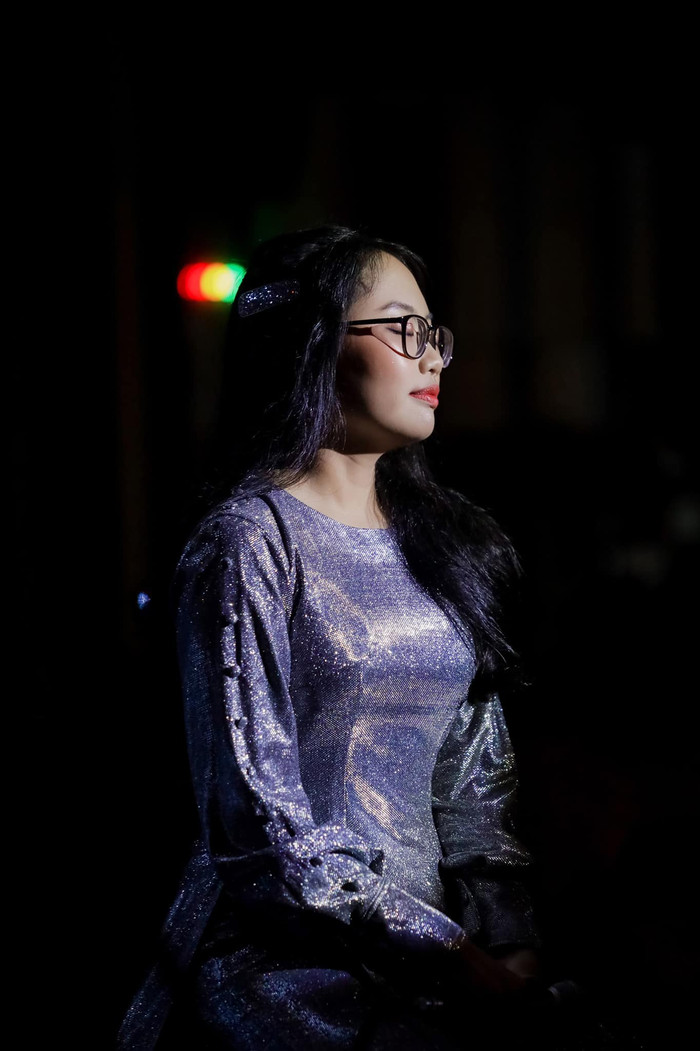 Phương Mỹ Chi khiến khán giả ấm lòng với đêm nhạc hướng về miền Trung vì ảnh hưởng của Covid-19 Ảnh 4