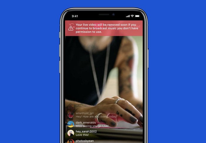 Facebook nói rõ rằng, nếu bạn đang phát trực tuyến tài liệu có bản quyền, trước tiên họ sẽ đưa ra một cảnh báo yêu cầu bạn ngừng phát bài hát trước khi buổi phát trực tiếp bị xóa. (Ảnh: Facebook)