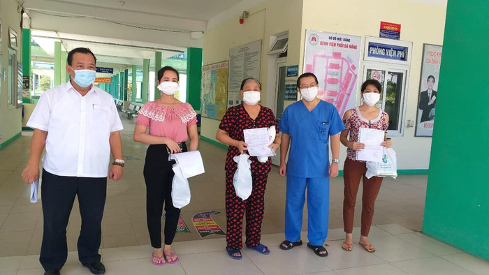 Các bệnh nhân được công bố khỏi bệnh tại Bệnh viện Phổi Đà Nẵng