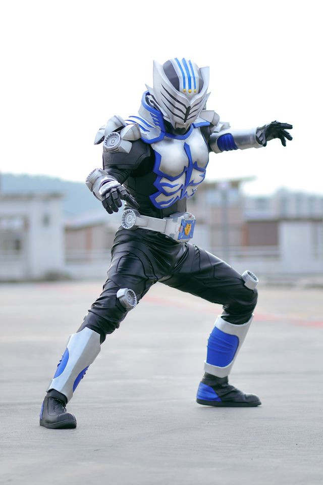 Trầm trồ trước loạt ảnh cosplay Kamen Rider Tiger cực chất Ảnh 23