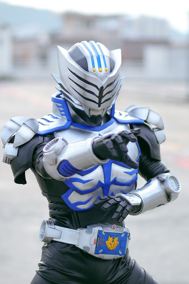 Trầm trồ trước loạt ảnh cosplay Kamen Rider Tiger cực chất Ảnh 25