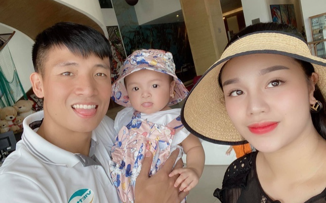 Vợ chưa cưới trung vệ Bùi Tiến Dũng xóa sạch ảnh chụp chung, ẩn ý tan vỡ khiến dân mạng xôn xao Ảnh 2