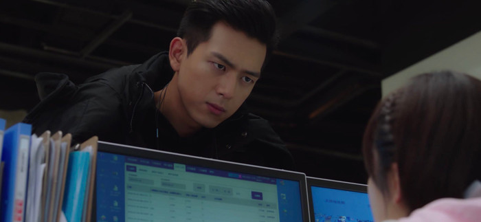 Lý Hiện bị nói là 'kẻ hai mặt' khi có thao tác khác nhau trên hai trang mạng xã hội Ảnh 10