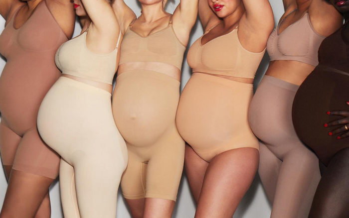 Dòng đồ lót cho phụ nữ mang thai của Kim vừa ra mắt đã hứng dư luận trái chiều Ảnh 2