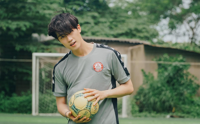 Vừa lên sóng tập 1 phim 'Bạn trai song sinh', trai đẹp Vũ Thịnh đã chiếm trọn trái tim khán giả vì điều này Ảnh 2