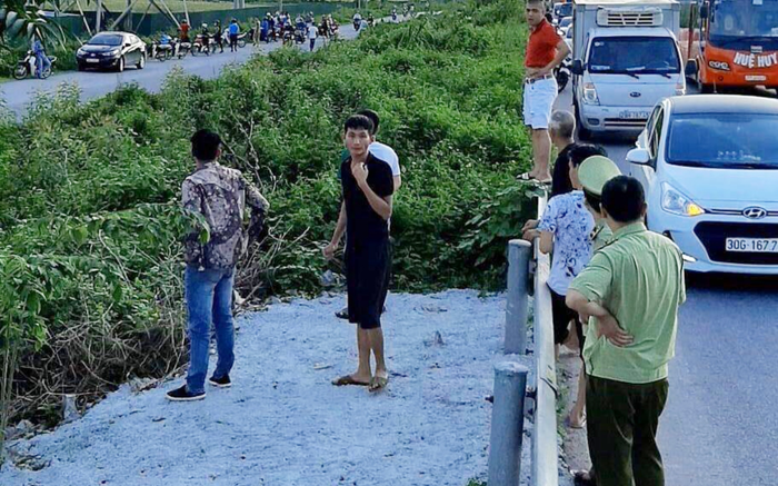 Đã bắt được hai đối tượng lái xe ô tô 16 chỗ cố tình tông chiến sĩ CSCĐ cơ động tử vong trên cao tốc Bắc Giang Ảnh 2