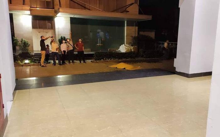 Nam thanh niên rơi từ tầng 22 chung cư xuống đất tử vong trong đêm Ảnh 2