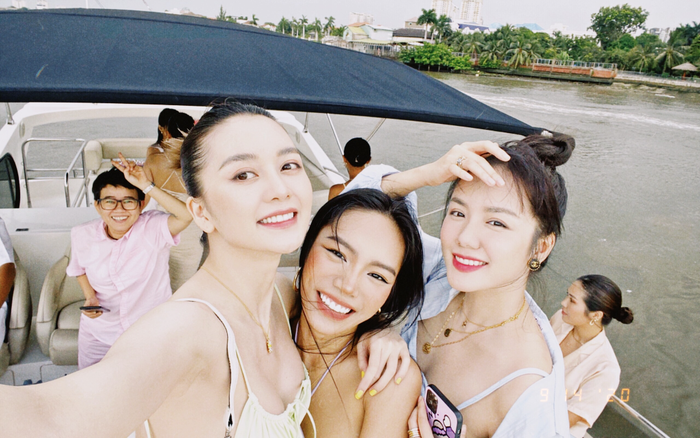 Hội chị em Vũ Thảo My – Phương Ly – Thiều Bảo Trang tự tin khoe dáng nuột nà trong cùng khung hình Ảnh 2