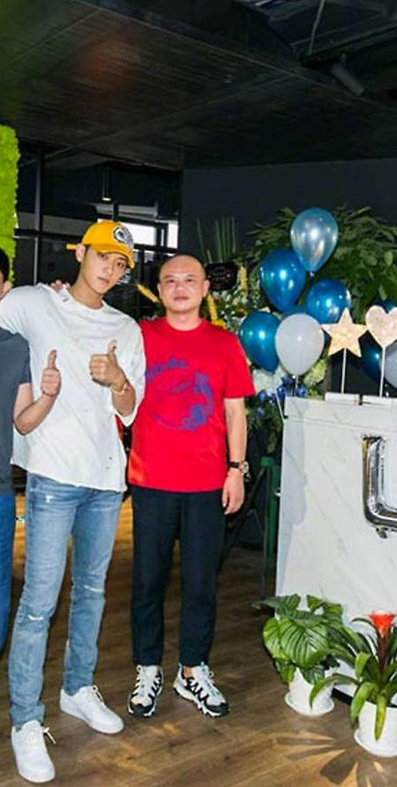 Hoàng Tử Thao chia sẻ ảnh chụp của bố cùng với lời hứa không bao giờ làm bố thất vọng nữa Ảnh 7